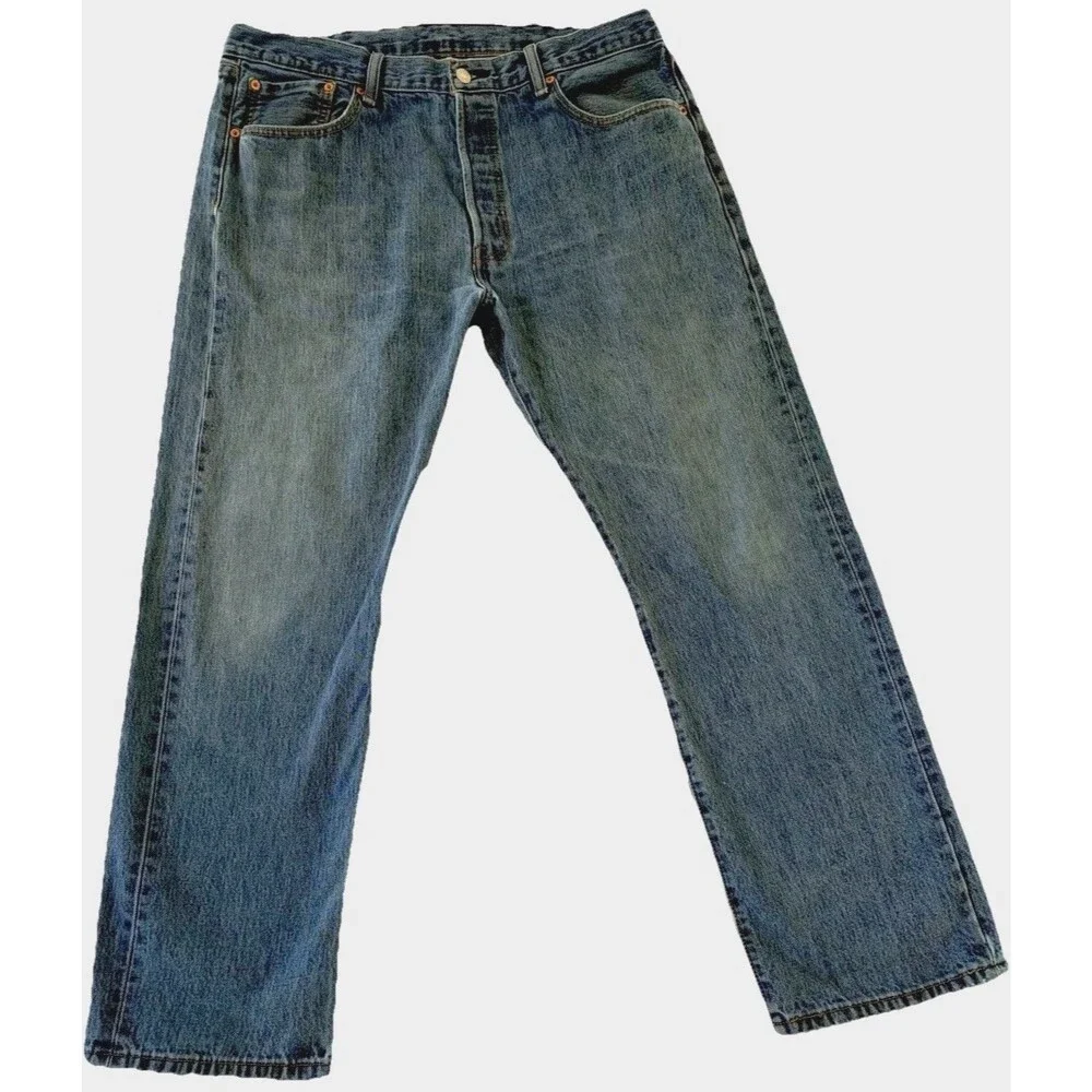 Levi’s 501 Jeans Mens 38x30 Button Fly Straight Leg Medium Wash Classic Denim